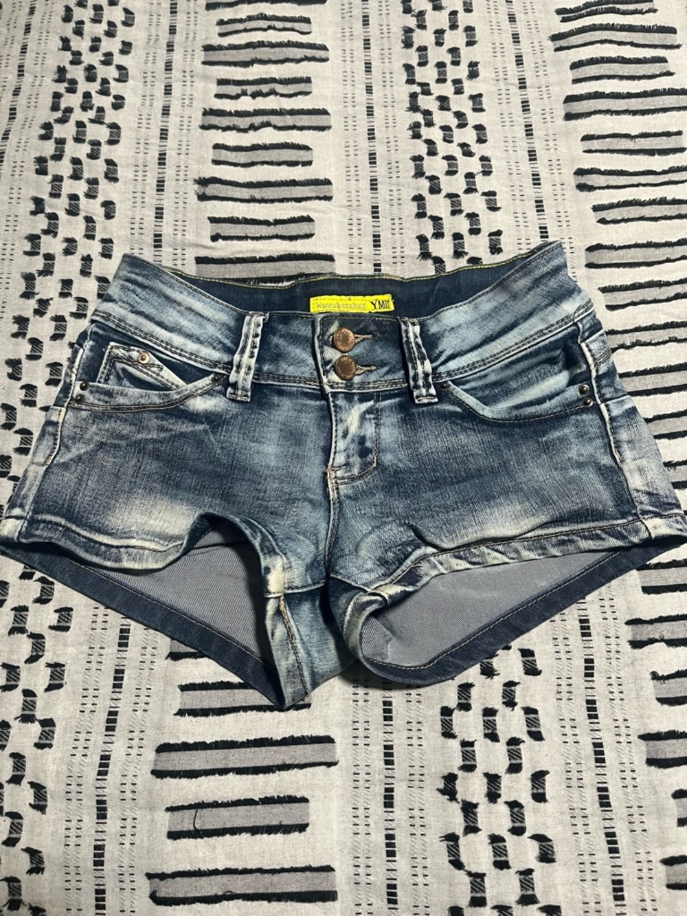 YMI Wanna Betta Butt Denim Shorts Size 1 Juniors Distressed Light Wash